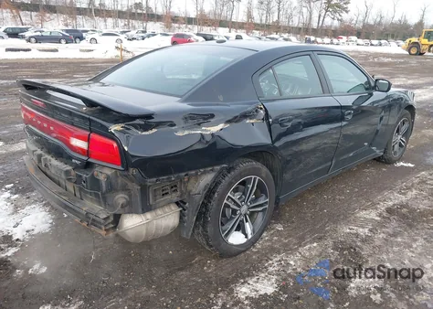 2014 Dodge Charger Sxt z USA, uszkodzony, nr VIN 2C3CDXJG0EH335188